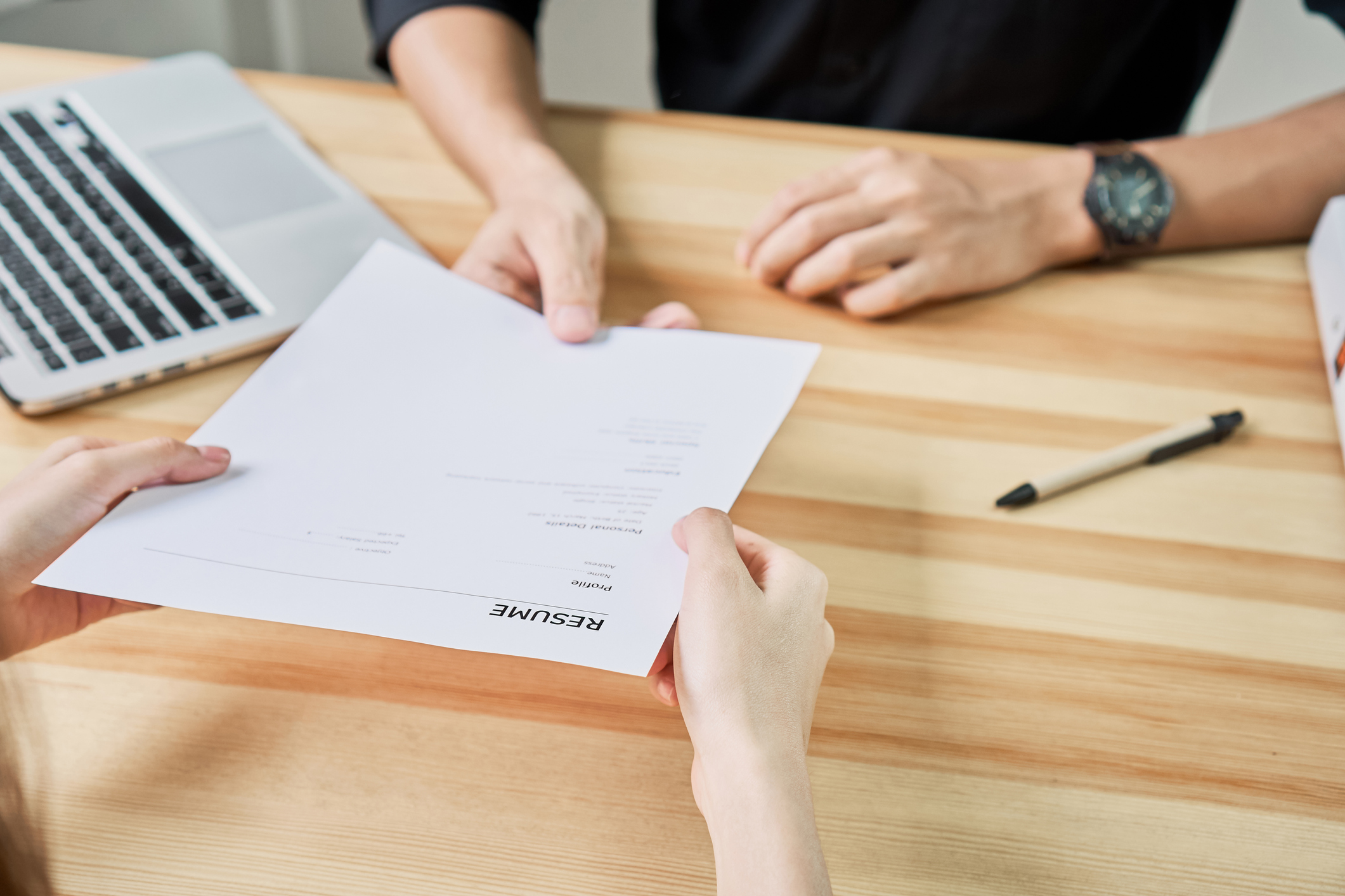 the 1 reason college students should apply to a staffing submit a resumes